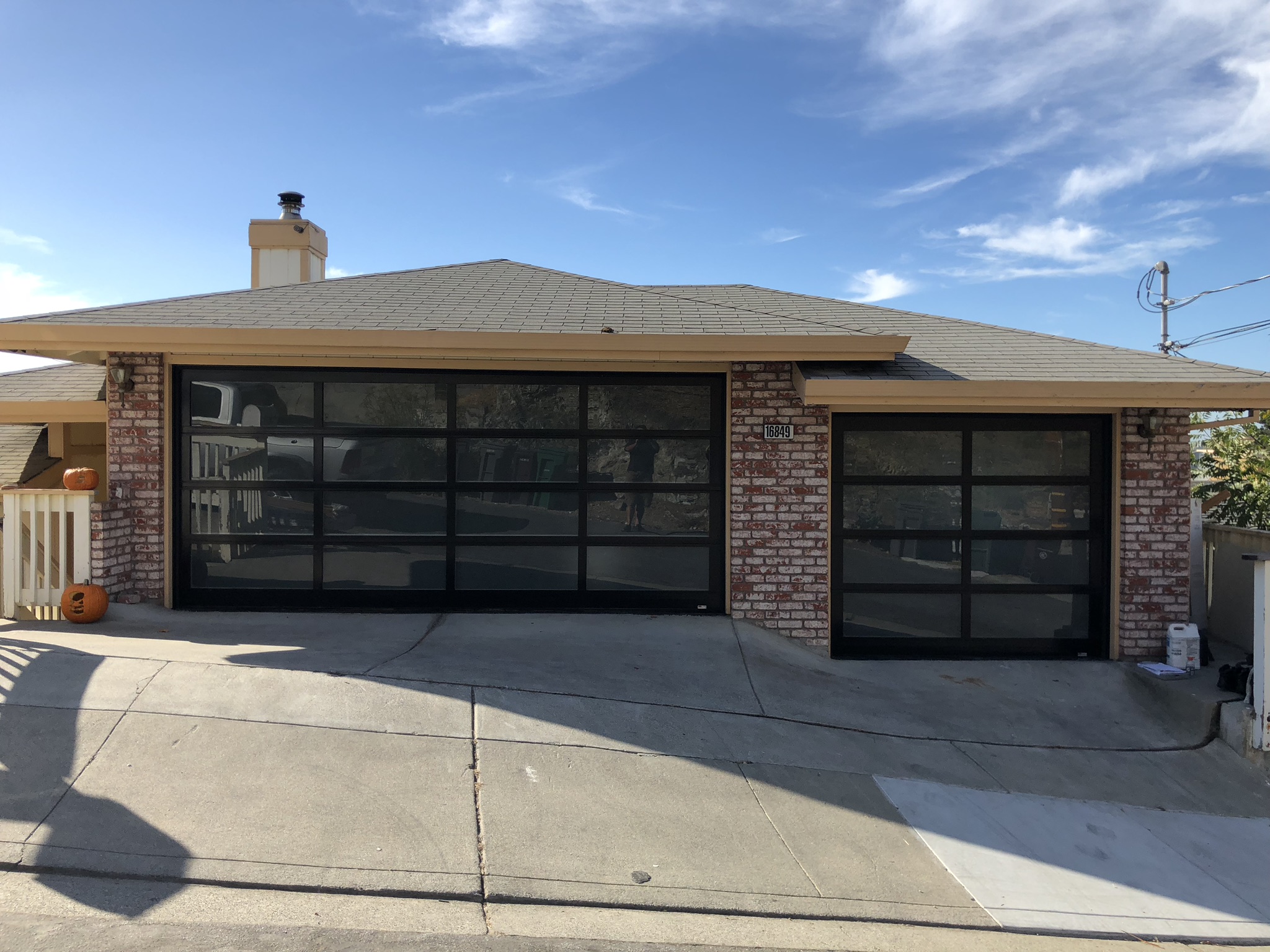 Modern Garage Door | Livermore CA | 925-577-4049