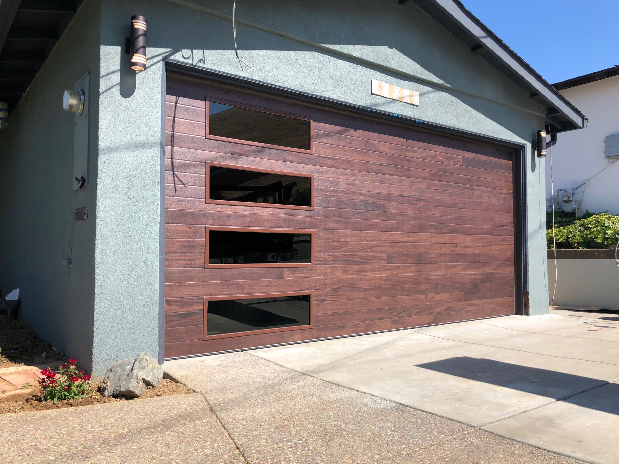 Modern Garage Door | Livermore CA | 925-557-5337